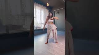 Kamli Dance Cover| Kashika Sisodia| Peeyush Hasija Choreography