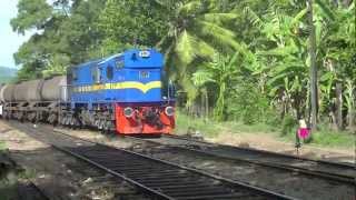 Sri Lanka Railway - Class M10 Diesel Electric Locomotive clagging into Polgahawela Railway Station