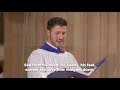 Hymn: When I Survey The Wondrous Cross. Sung live with subtitles.