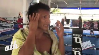 Muay Thai world champ Lerdsila shows techniques, talks style & creativity at Phuket Top team