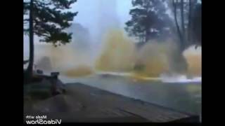 When lightning strikes water (MUST WATCH)