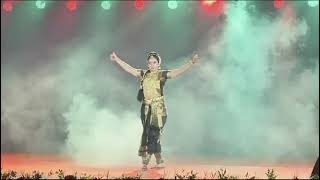 Dr. Reshma Dharma. performing dance KCDA family function RDR Edappazhinji. T. V. M.