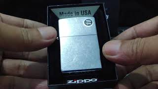 Zippo’s Classic Street Chrome™ 207, The best choice for every day carry lighter!