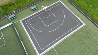 Primeur: Sportbedrijf Arnhem brengt versleten kunstgrasveld terug in modulaire sportvloer