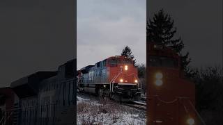 GTW Heritage Unit 8952 leads CN M396 - Jan 13, 2025