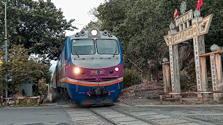 Oct 4th 2024, D19E-957 pulled passenger train #SE8 | 14:10