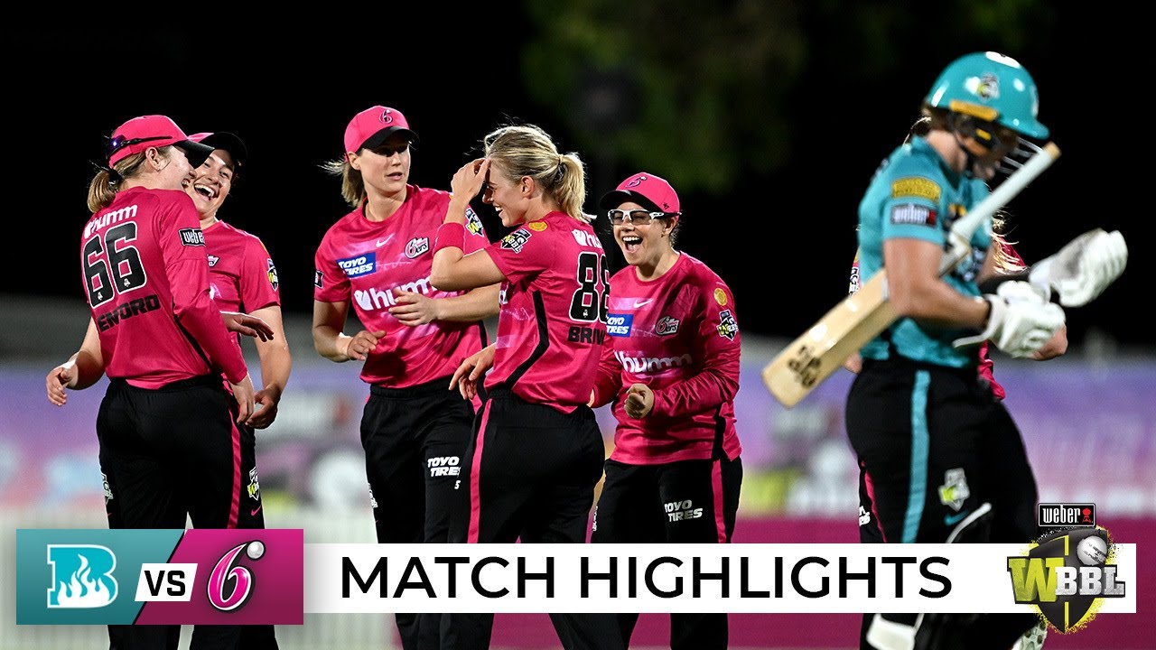 Sixers seal thrilling victory after Perry's all-round heroics | WBBL|08