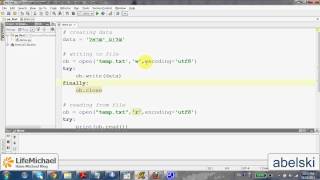 Files Encoding in Python