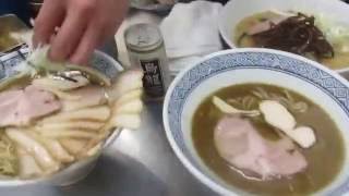 醤油スモークチャーシュー麺の肉盛りBY富川製麺所