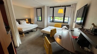 France | B\u0026B Hotel Paris Nord 18ème | 4 Person Room Tour