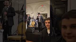 Sruly Hollander's Soulful Performance of 'והנה השם ניצב עליו' at Lakewood Wedding