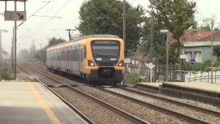 Comboios de Portugal CP Porto 3400 EMU 3431 arrives at Aguda Station