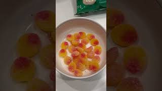 Maynards Fuzzy Peach sugar Gummies #gummies #asmr #satisfying #trending  #shorts