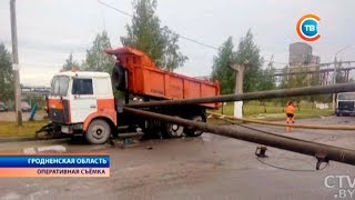 Невнимательности водителя, который оставил посёлок Красносельский без горячей воды,