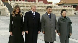 Chinese President Xi Jinping and US President Trump visit three main halls of Forbidden City