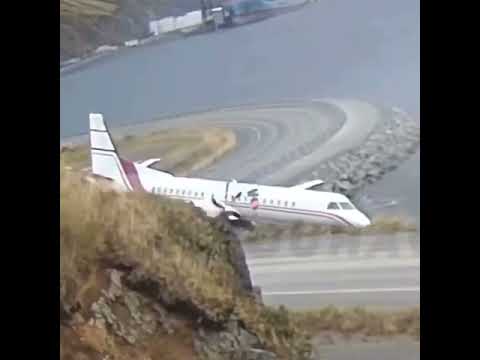 Crash Plane SAAB Overrun The Runway Unalaska Airport , Alaska - YouTube