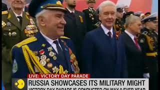 Live: 13,000 Soldiers march in heart of Moscow
