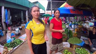 laos food in Thakhek laos market ( khammouane Province ) - Laos street food