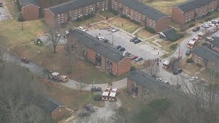 Video | Crews respond to Atlanta apartmtent fire on Fairburn Rd.