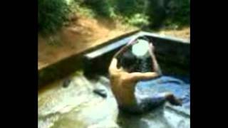 Crazy walks near the well [ Pissu Kollo ].wmv