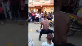 Roadshow in Naivasha (Elnino dancers)