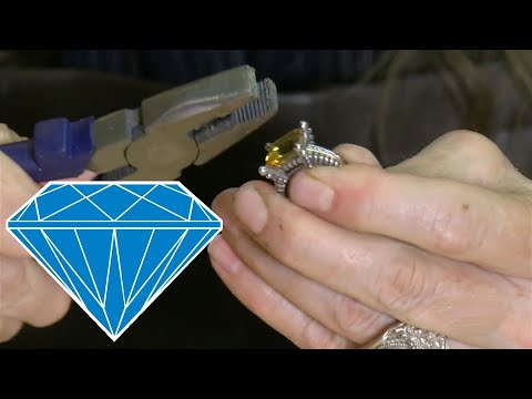 How do you remove a gem from an item?