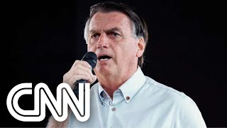 Bolsonaro recebeu fuzil e pistola como presentes e os declarou à Receita | LIVE CNN