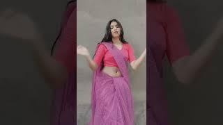 சாரிலயே இவ்ளோ கவர்ச்சி காமிச்சா அப்போ மத்த #trendingvideo #youtubefeed #viralreels #shortvideo