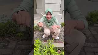 mama abil senang ketemu rumput malu #comedy #rumputhias #funny #drama #komedi #lucu