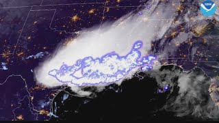 Longest lightning bolt stretched 477 miles over 3 states