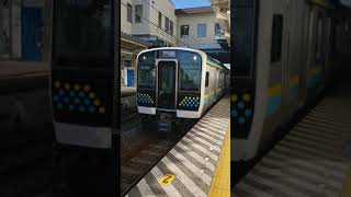 [冒頭の警笛に注意してください]E131系R06編成(回送列車)君津駅発車