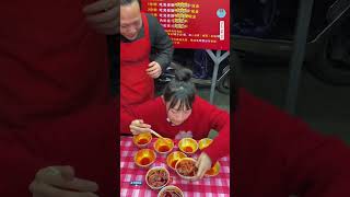 Vợ Thánh Đớp Thử Thách 10 Bát Mì , Trong Vòng 35 giây #mukbang #thanhdop