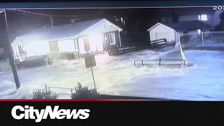 St-Lin-Laurentides flooding captured on surveillance video