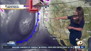 10News Pinpoint Weather with Meteorologist Angelica Campos