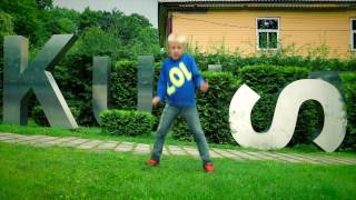 7 year old boy dances in 70 different places in Estonia (NOËP - Rooftop)