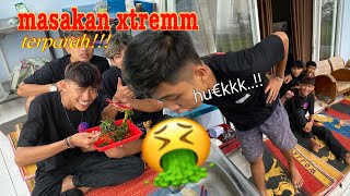 MASAK MAKANAN SUPER EXTREME !! Berani coba?