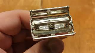 Gillette Flare Tip Rocket Superspeed Made in England British Safety Razor DE