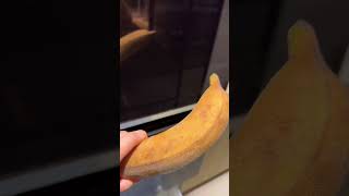 冷凍香蕉🍌把香蕉放進冷凍庫會變成怎樣呢？21cm的banana