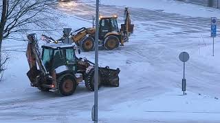 1 January 2025 Very busy at Jõhvi Pargi Keskus #johvi #snowcleaning #winter2025