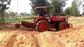 รถไถดันดิน แทรกเตอร์ปรับเกรดเกลี่ยดิน Tractor kubota