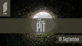 230910 // The Pit // Hennie Coetzer