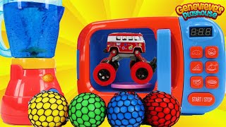 Best Toy Learning Videos for Toddlers - Peppa Pig goes to the Zoo and Magic Microwave Cars Gumballs!