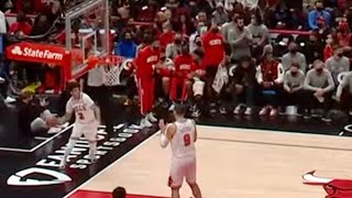 Lonzo Ball Wild Touchdown Pass to DeRozan! 🔥