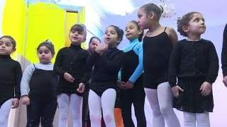 Girls learn ballet steps in conservative Upper Egypt