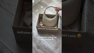 I am in love 😍with the Songmont mini luna 👜 #unboxing #unboxingvideo #handbags #songmont #lunabag