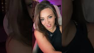 Camille Periscope Live 187 🥰❤💋 #periscope #livestream #broadcast #beautiful #vlog