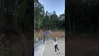 貴州瓦妮莎終於開始訓練三分球，投進很多個Guizhou Vanessa finally started training for three pointers and made manypitches