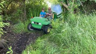I bought a John Deere Gator 6x4 to restore, here’s us trying out the diff lock