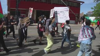 Groups gather at Chicago police district for several causes ahead of DNC