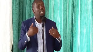 Mimi nitaacha hizo bipartisan talks zikufe Azimio warudi maandamano Senator Cheruiyot Ruto in church